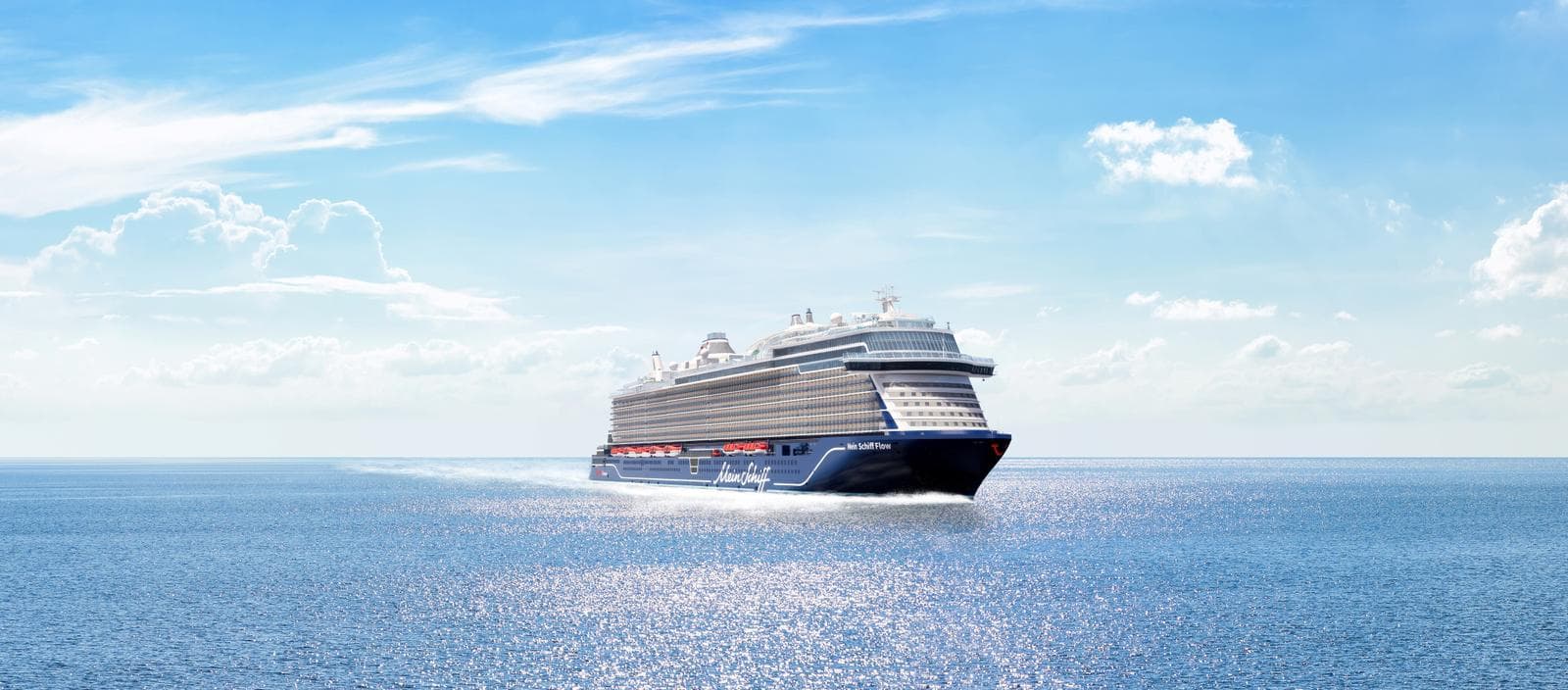 Mein Schiff Flow mit 4-Sterne Hotel Universal Romantica auf Mallorca