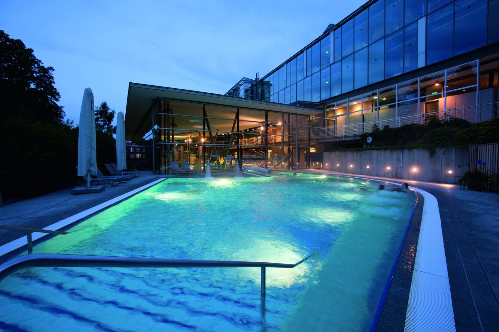 Santé Royal Hotel & Gesundheitsresort Bad Brambach Pool Außen Nachts