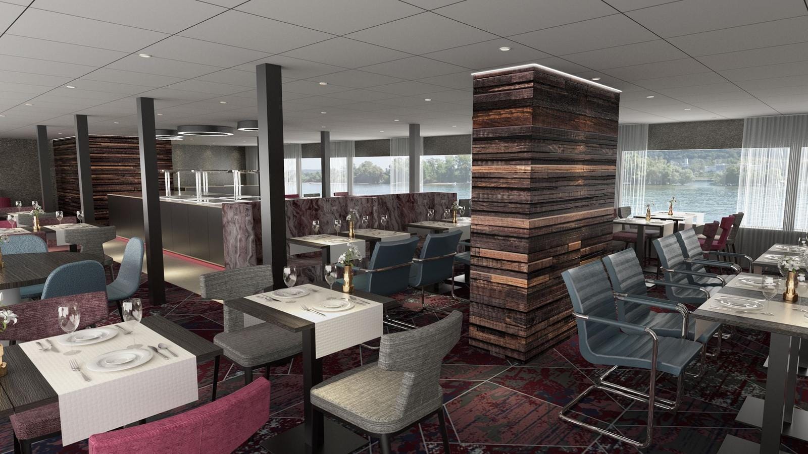 Modernes Hotelrestaurant mit dunklem Holz, bunten Stühlen und Blick auf den Fluss.