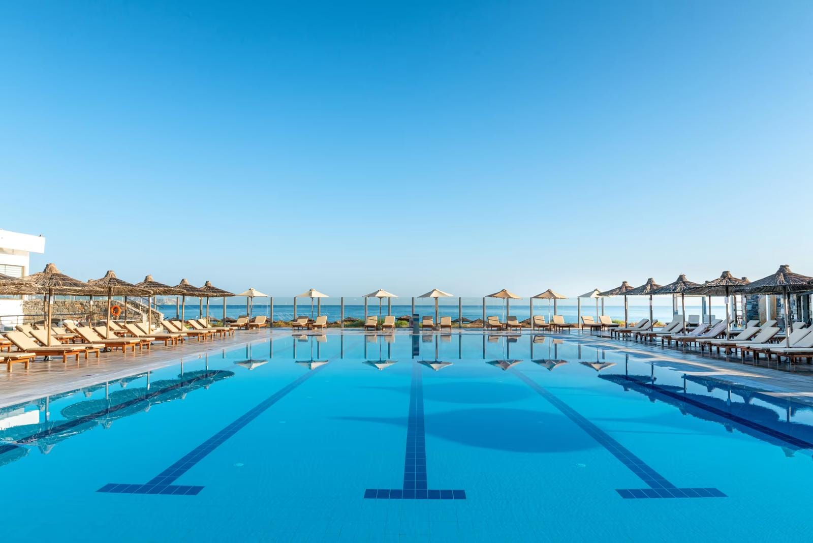 Civitel CRETA BEACH Außenpoolbereich