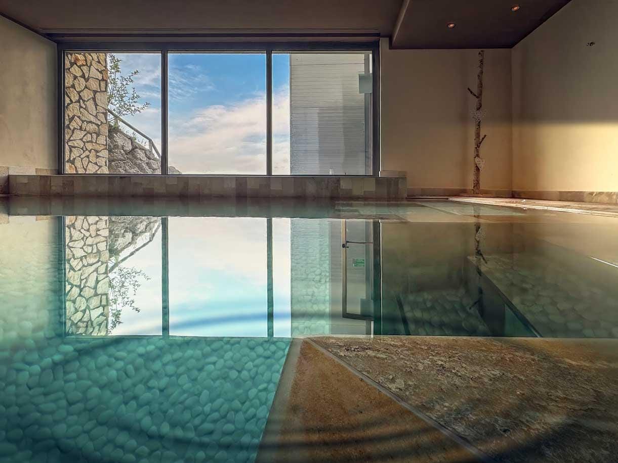 Hotel Brenta Dolomites_innenpool
