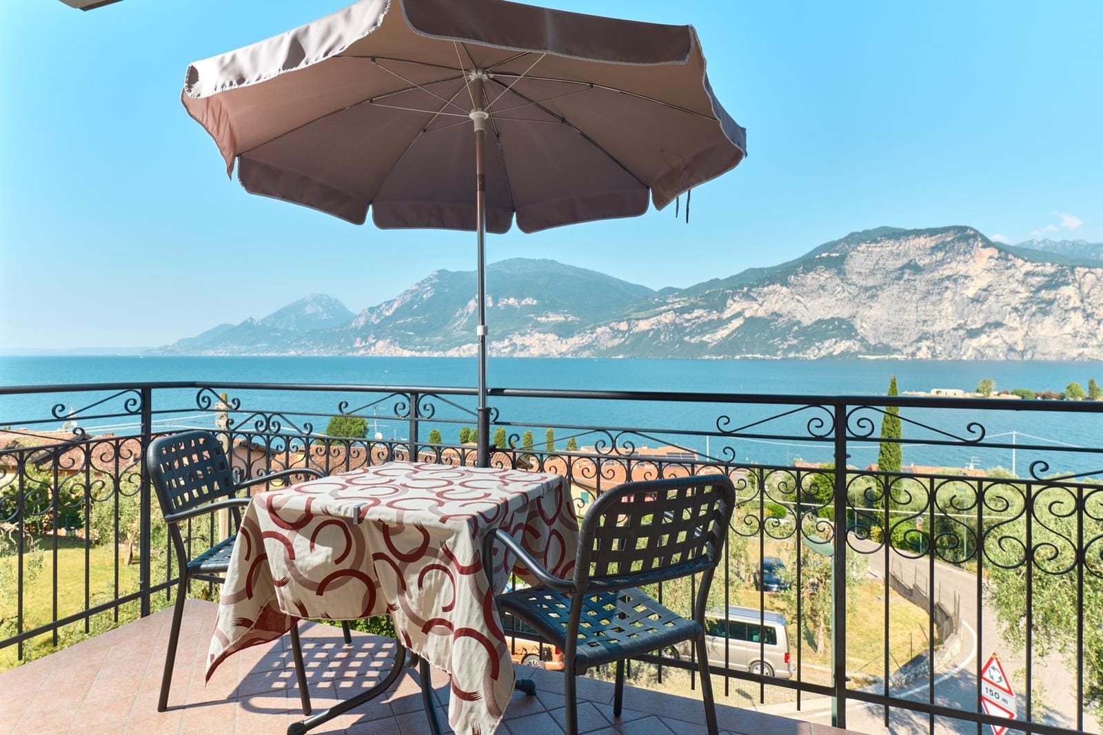 Hotel Casa Gagliardi - Terasse mit Blick auf den wunderschönen Gardasee