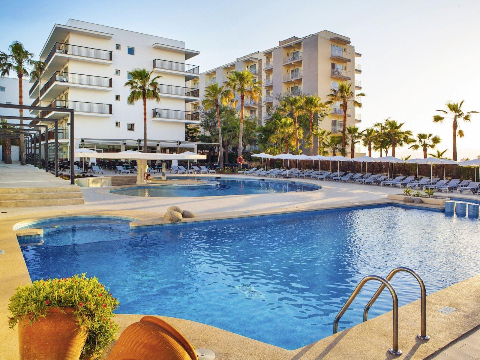 JS Palma Stay Poolbereich