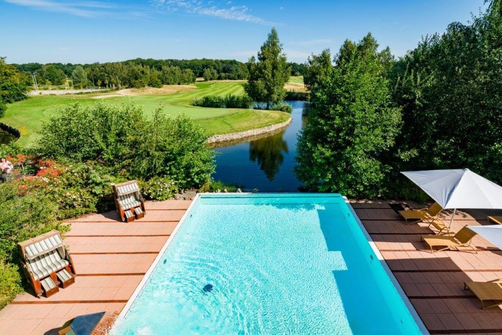 BW Premier Castanea Resort Aussenpool