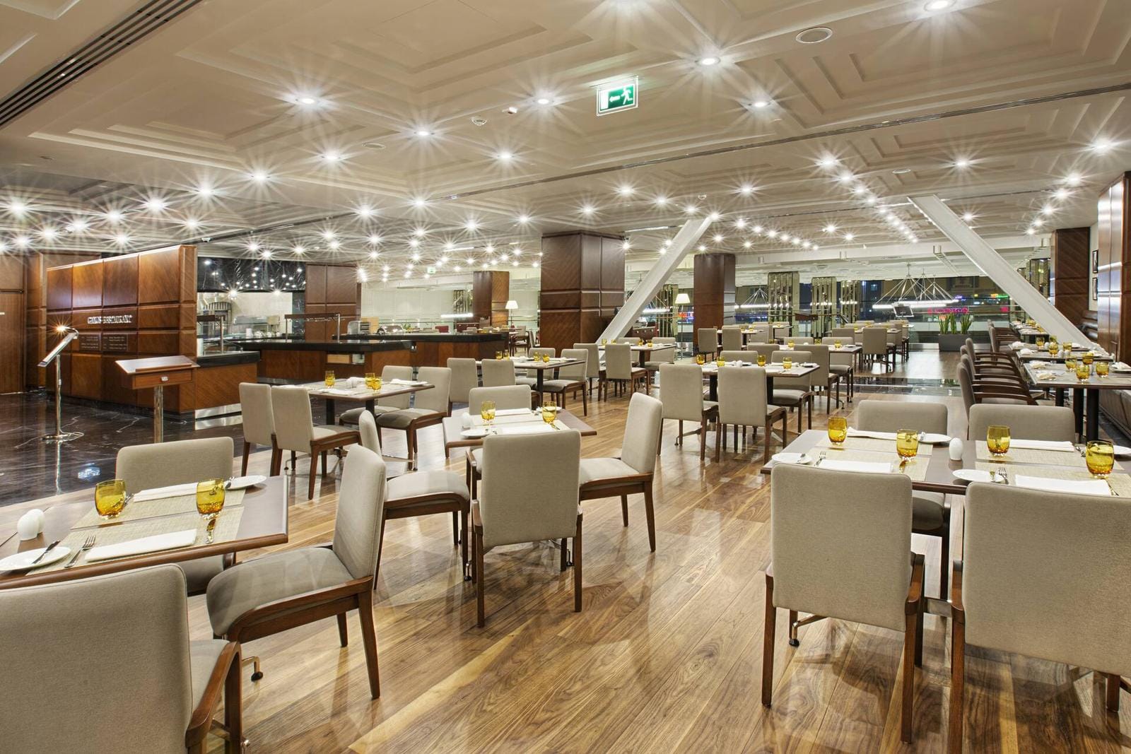Hotel DoubleTree by Hilton Istanbul-Avcilar, Restaurant