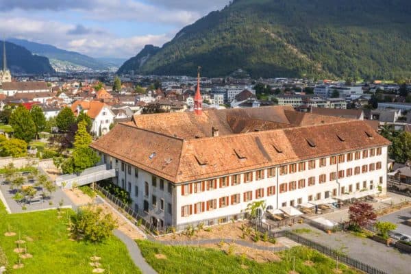 Hotel Schweiz Vierwaldstättersee Sommer – Culinarium Alpinum Außenansicht, Stans