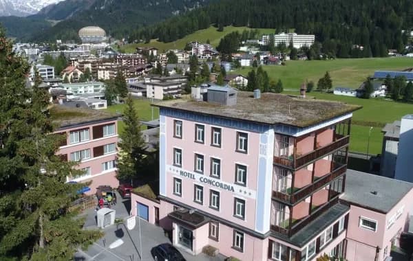 Wanderhotel Schweiz Graubünden Sommer – Hotel Concordia Außenansicht, Davos