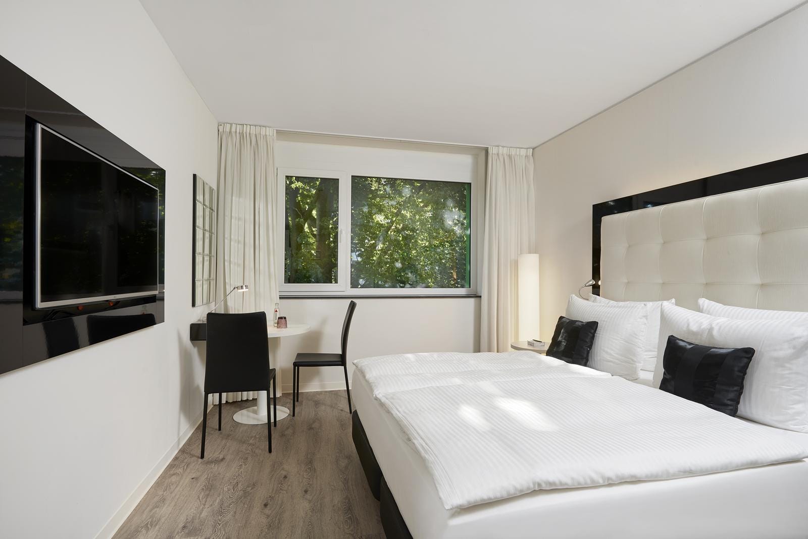 Zimmerbeispiel Innside Melia Aachen