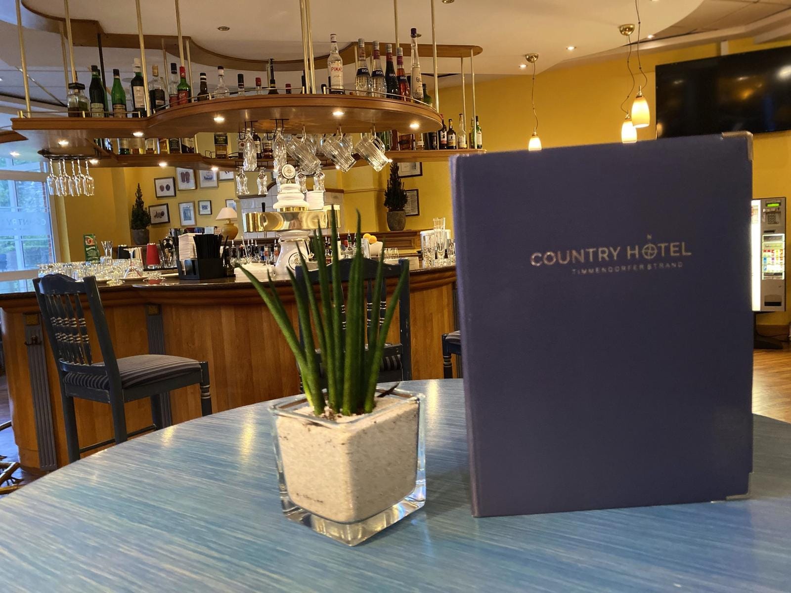 Gemütliche Bar im Country Hotel, Timmendorfer Strand