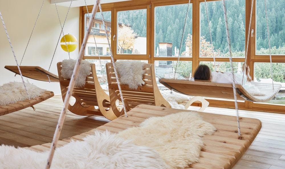 Hotel Arosea Life Balance Relaxraum mit Aussicht