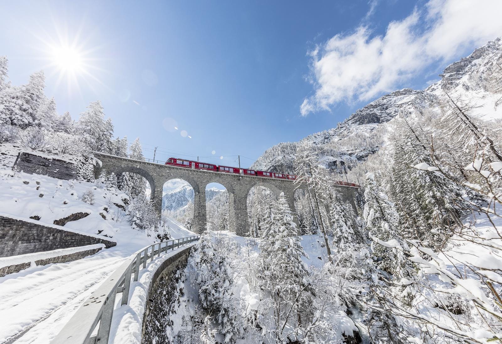 Rhätische Bahn auf dem Albulaviadukt