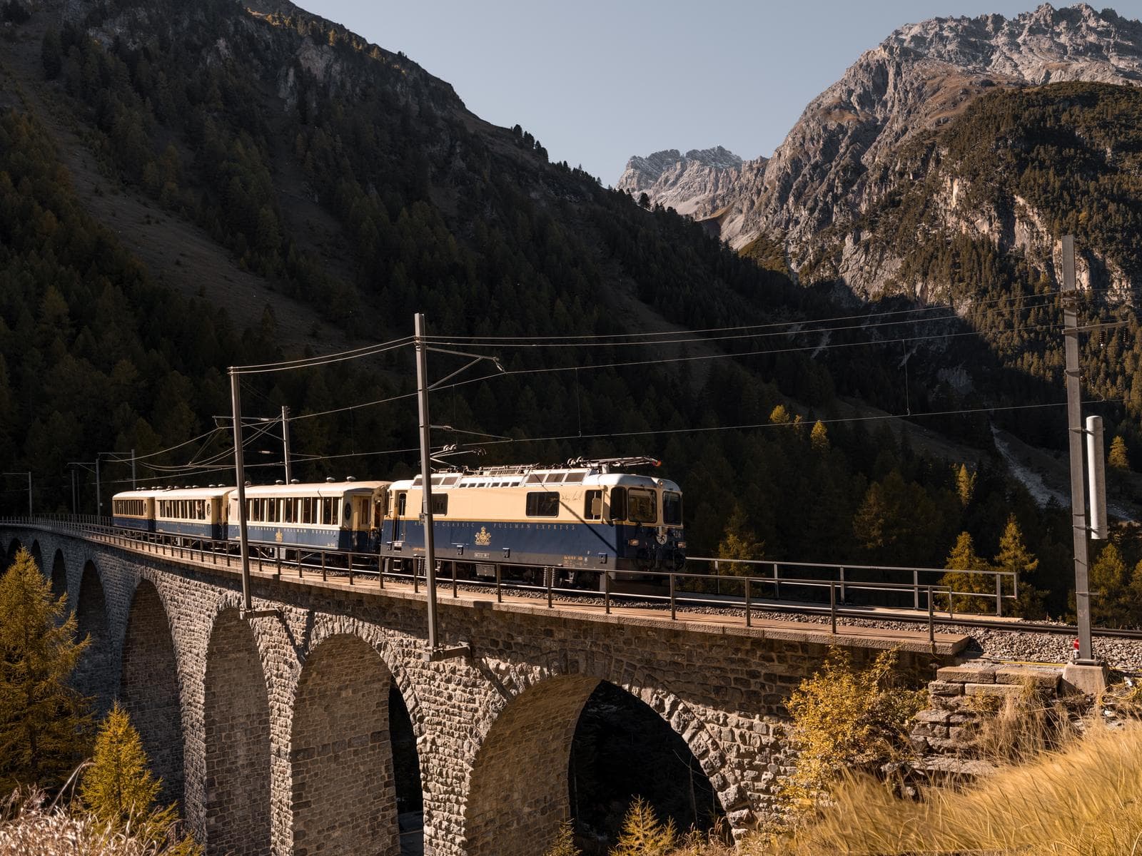 Albula Pullman Express auf der UNESCO-Albulastrecke