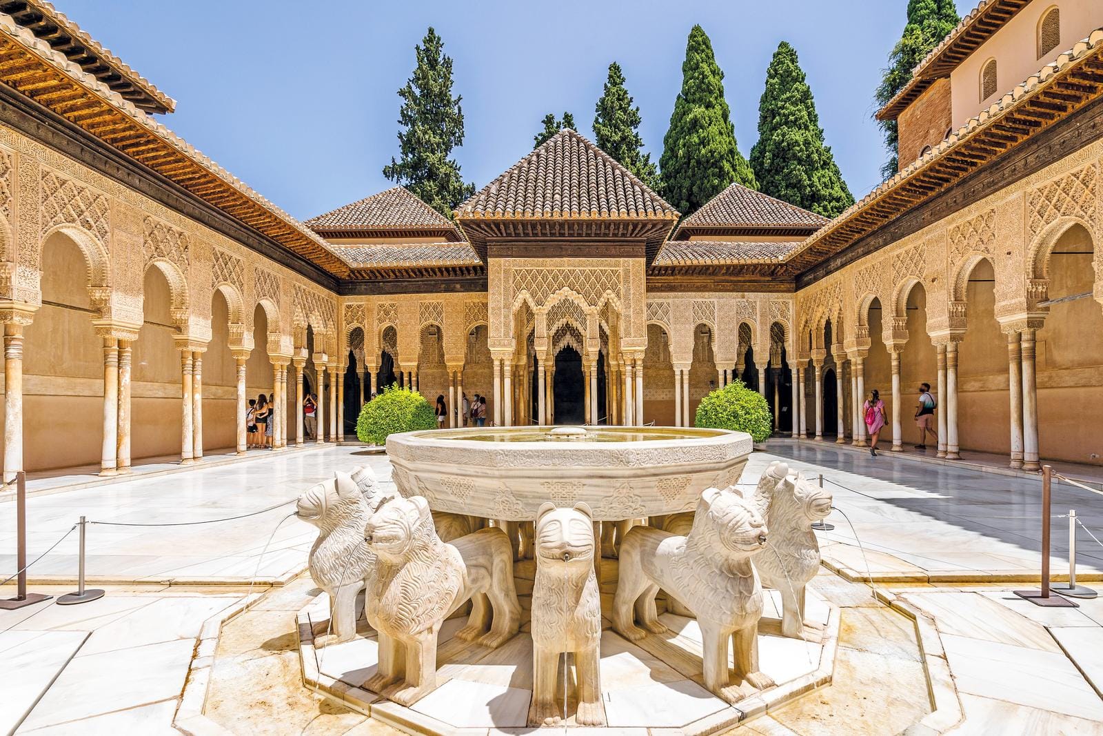 Spanien - Andalusien - Patio-de-los-Leones-in-Granada
