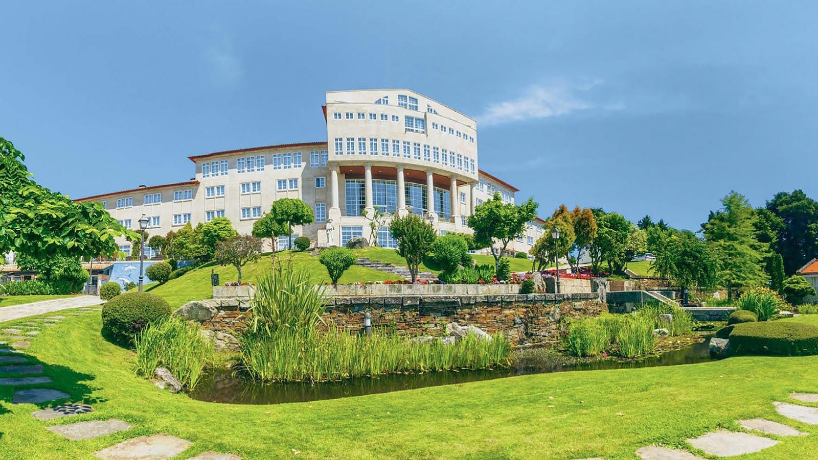 Nordportugal - Aussenansicht_Hotel_Gran_Hotel_Los_Abetos