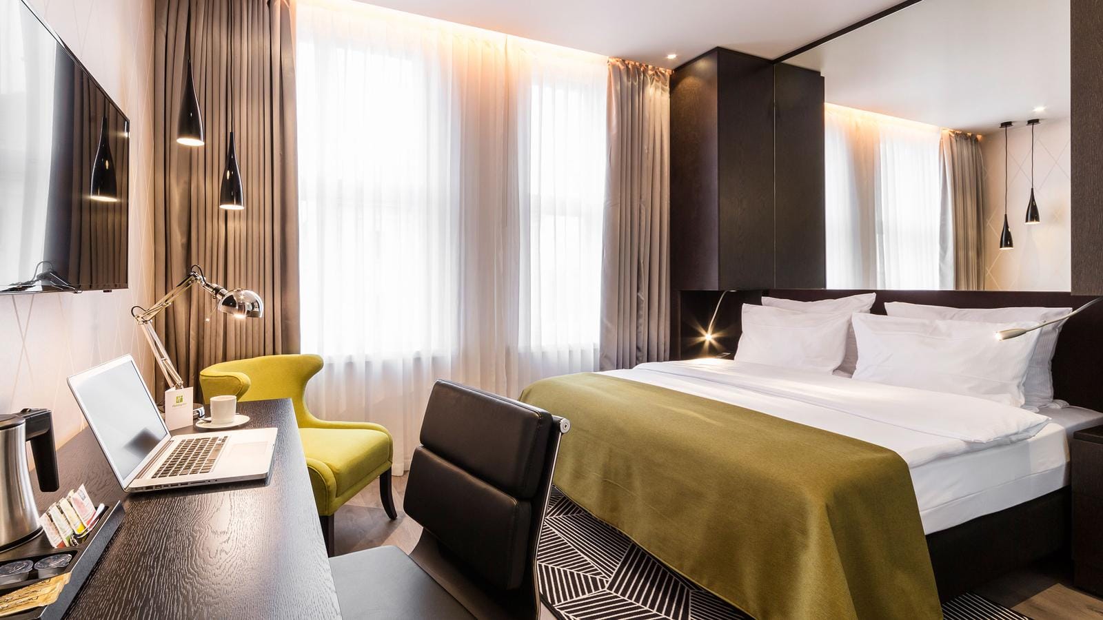 Standard Zimmer Holiday Inn Dresden Am Zwinger
