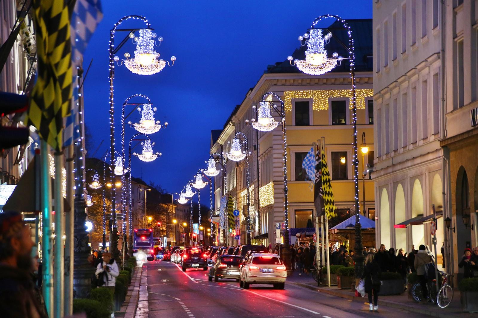 Weihnachtsbeleuchtung in der Brienner Strasse